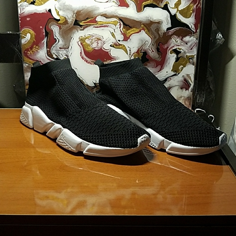 NEW Men's Lightweight Breathable Running Shoes
